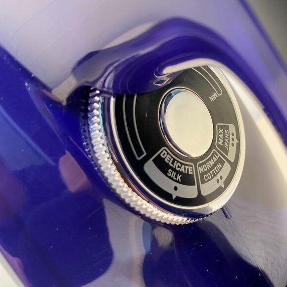 Rowenta DW 2160 Access Steam Iron - Picture 8 of 9